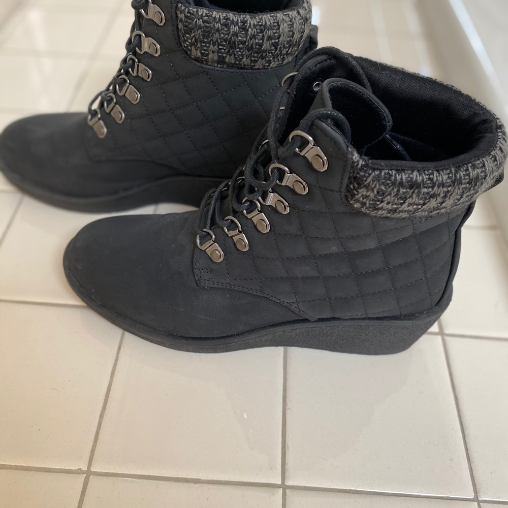 Black Heeled Boots